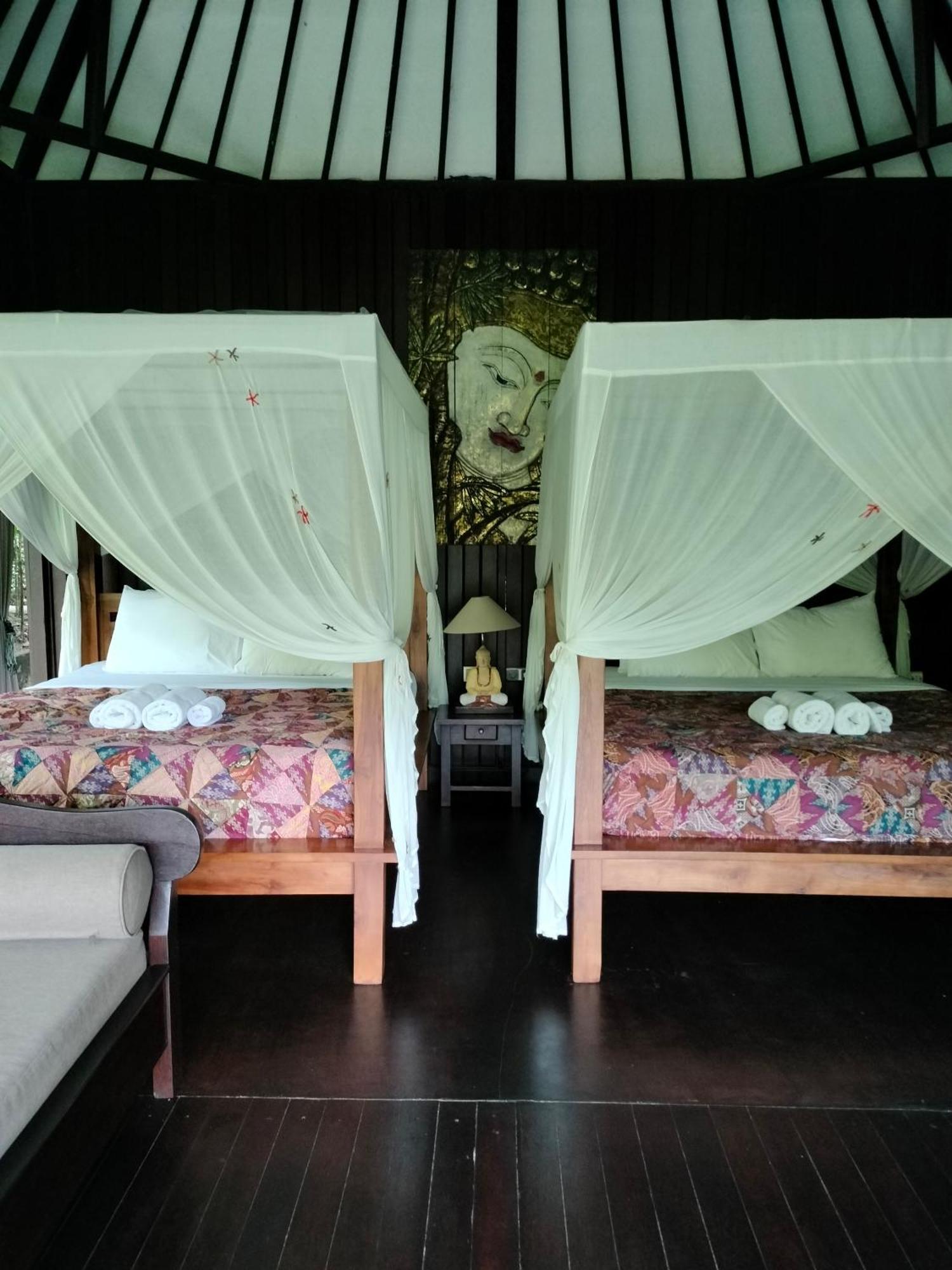 Bintang Munduk Hotel Exterior photo